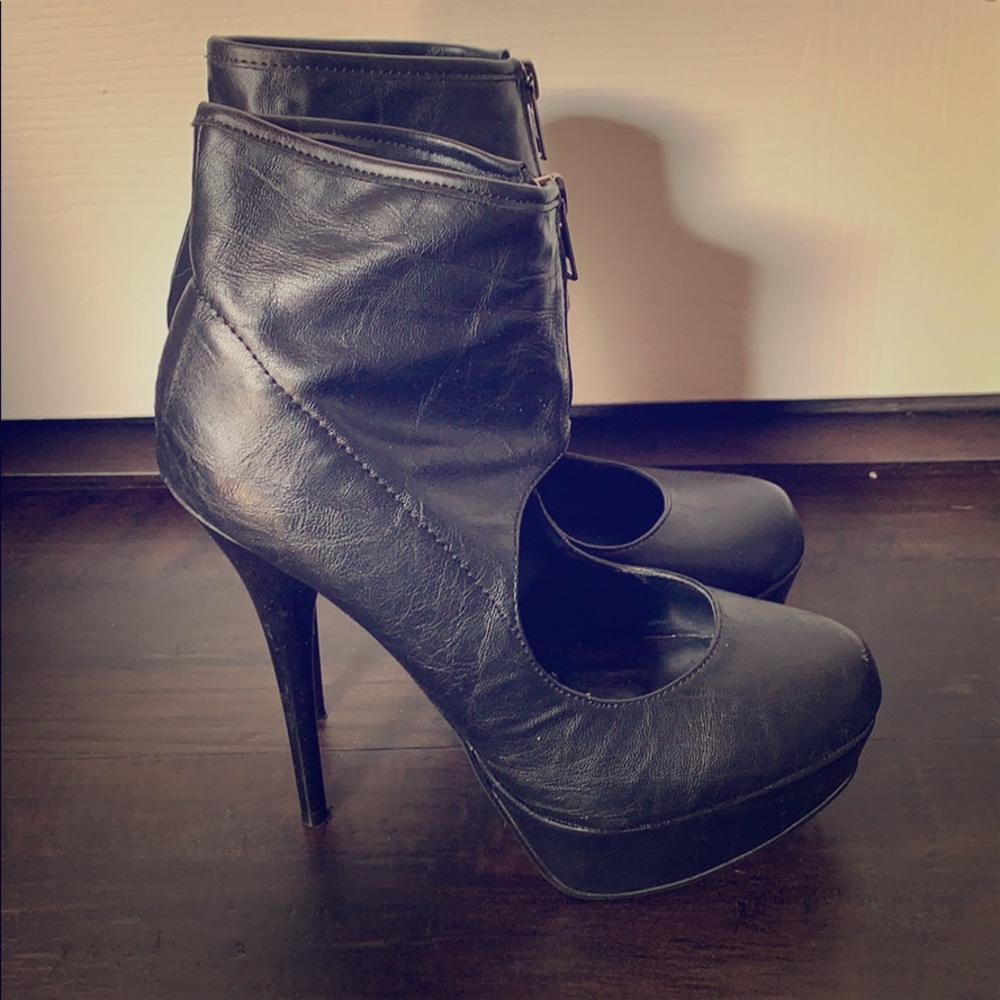 Black Steve Madden High Heels